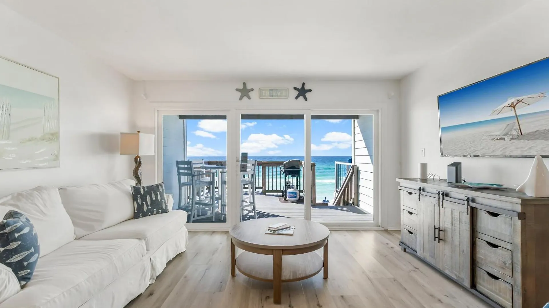 Waterside Dreams With Private Beach Destin Villa